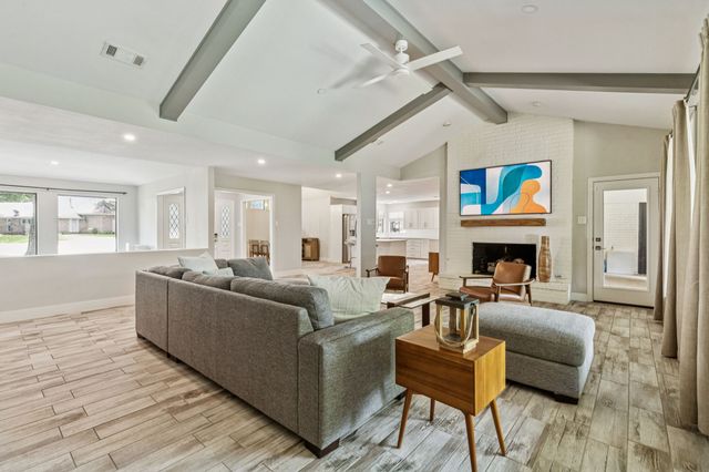 6010 Preston Creek Drive, Dallas, TX 75240