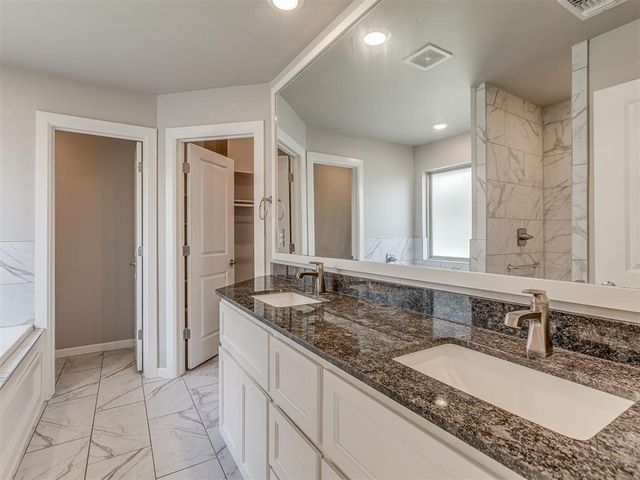8300 Lambert Way, Edmond, OK 73034