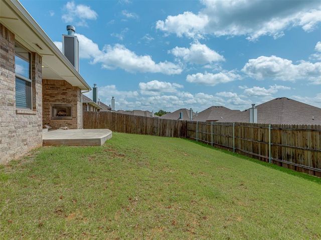 8300 Lambert Way, Edmond, OK 73034