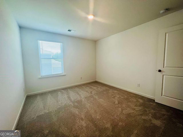 4005 Berry Farm Court, Loganville, GA 30052
