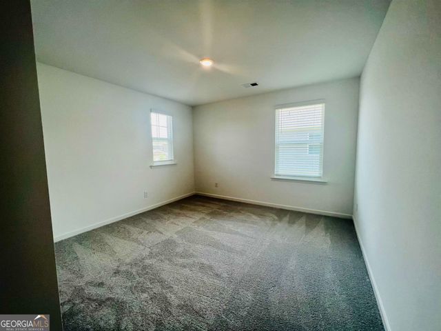 4005 Berry Farm Court, Loganville, GA 30052