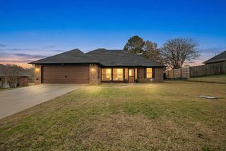 202 Spring Valley Rd., Queen City, TX 75572
