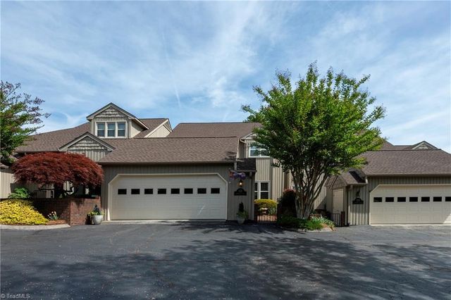 121 Warwicke Place, Bermuda Run, NC 27006