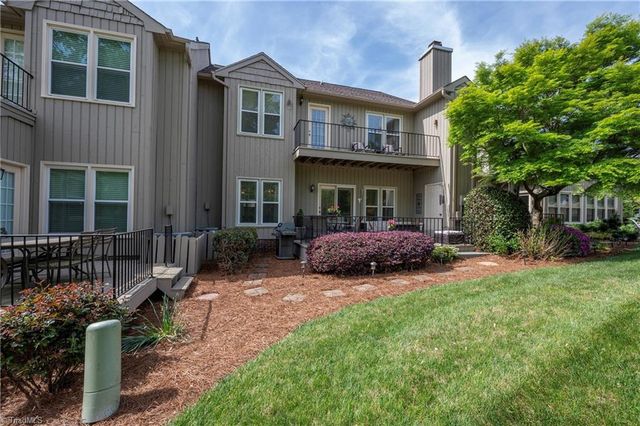 121 Warwicke Place, Bermuda Run, NC 27006