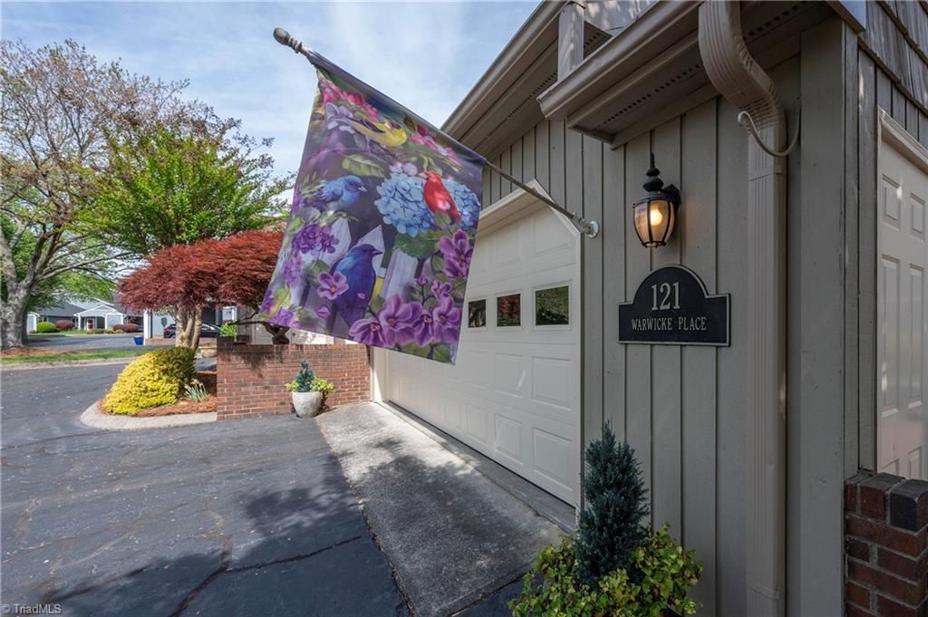 121 Warwicke Place, Bermuda Run, NC 27006