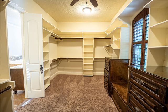 30003 Commons Park Drive, Huffman, TX 77336