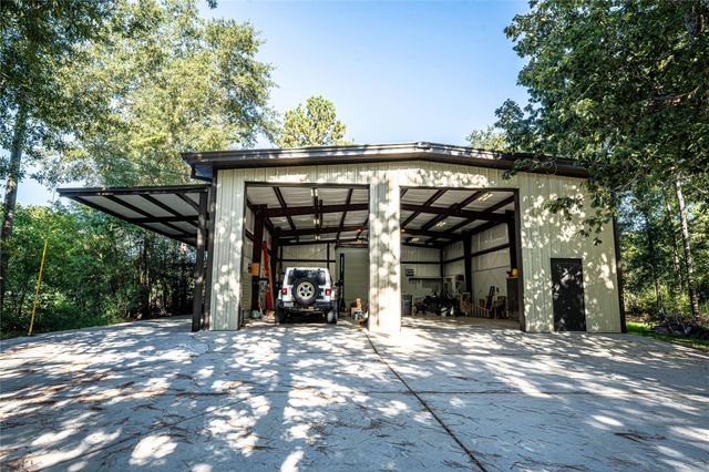 30003 Commons Park Drive, Huffman, TX 77336