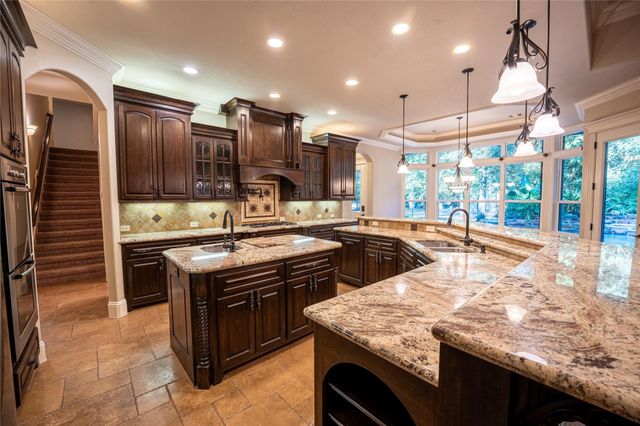 30003 Commons Park Drive, Huffman, TX 77336
