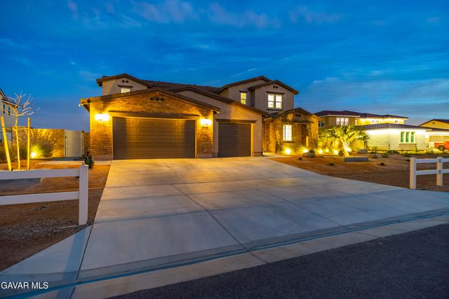 3731 Eliopulos Ranch Drive, Palmdale, CA 93551