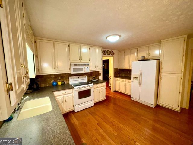 3565 Canon Creek Drive, Cumming, GA 30041
