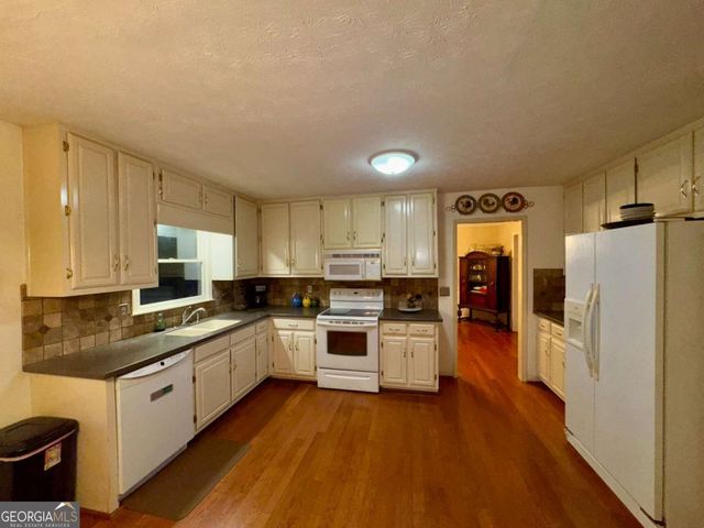 3565 Canon Creek Drive, Cumming, GA 30041