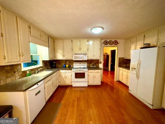 3565 Canon Creek Drive, Cumming, GA 30041