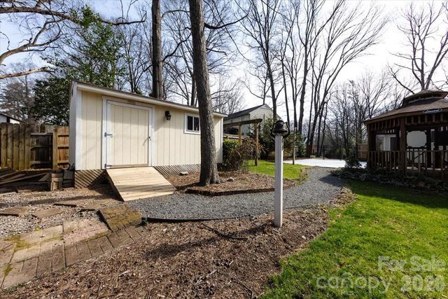 6132 Patrick Place, Charlotte, NC 28210