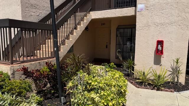 2209 SW 15th Street, Deerfield Beach, FL 33442