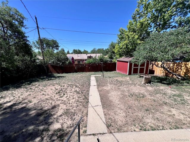 1466 E 111th Pl, Northglenn, CO 80233