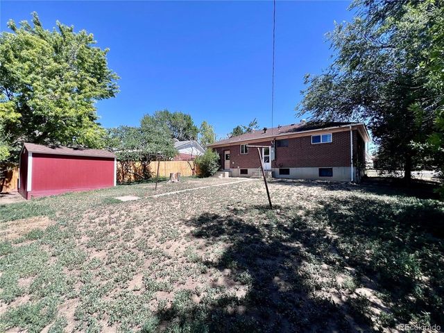 1466 E 111th Pl, Northglenn, CO 80233