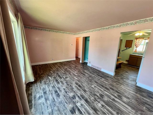 1466 E 111th Pl, Northglenn, CO 80233