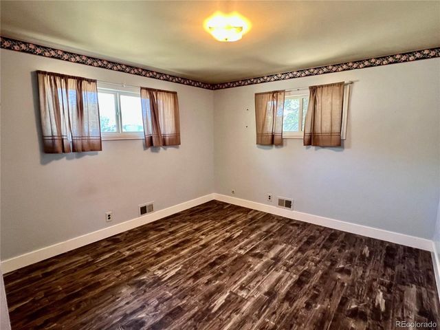 1466 E 111th Pl, Northglenn, CO 80233