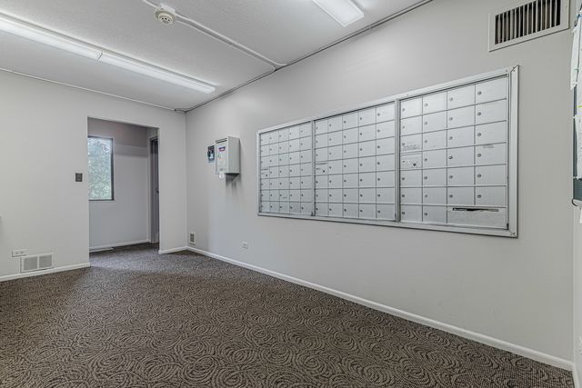 35 S Baybrook Drive 610, Palatine, IL 60074