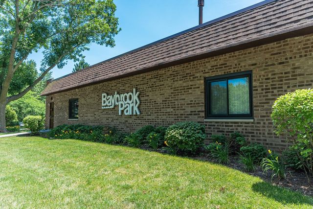 35 S Baybrook Drive 610, Palatine, IL 60074