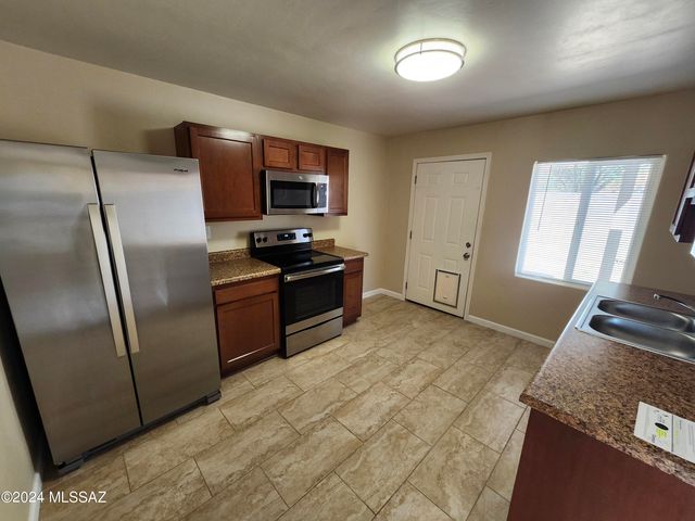2116 N Bell Avenue, Tucson, AZ 85712