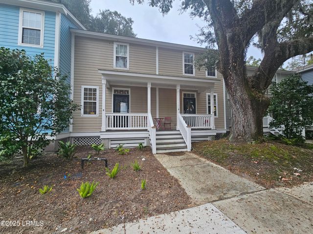 1105 13th St Apt E, Port Royal, SC 29935