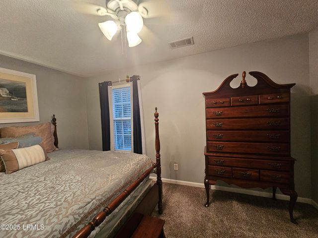 1105 13th St Apt E, Port Royal, SC 29935