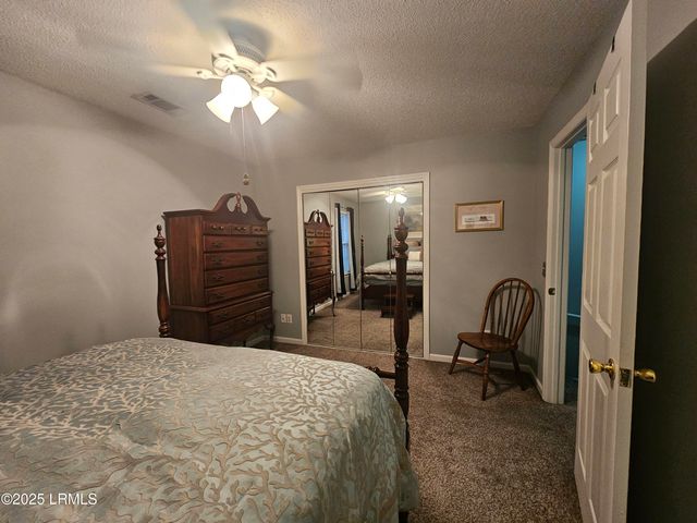 1105 13th St Apt E, Port Royal, SC 29935