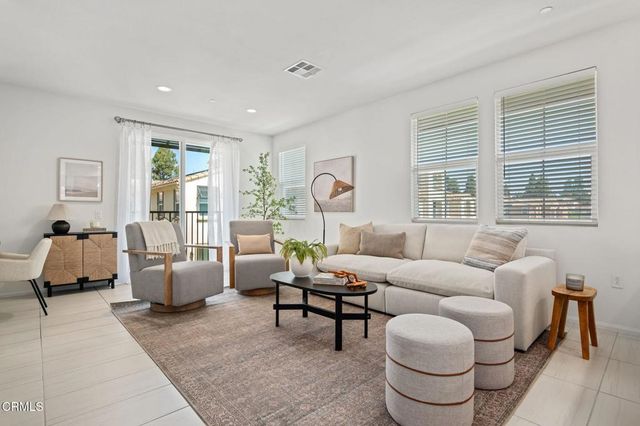 5075 Manzano Street, Camarillo, CA 93012