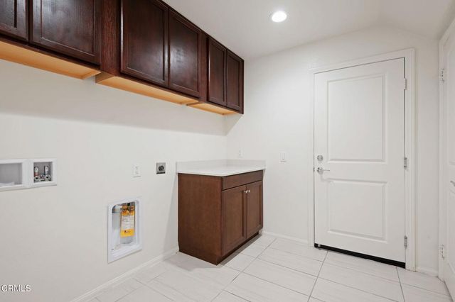 5075 Manzano Street, Camarillo, CA 93012