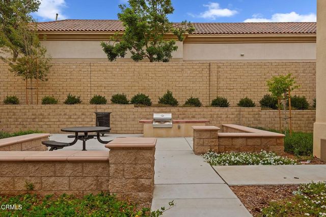 5075 Manzano Street, Camarillo, CA 93012