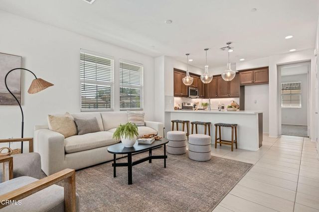 5075 Manzano Street, Camarillo, CA 93012