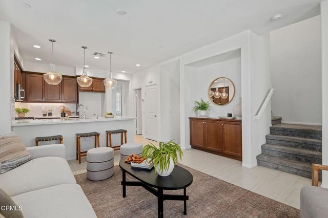 5075 Manzano Street, Camarillo, CA 93012