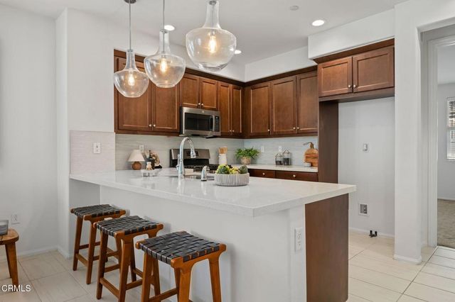 5075 Manzano Street, Camarillo, CA 93012