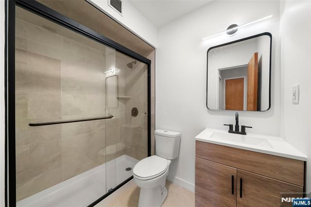 364 Palisade Avenue 5B, Cliffside Park, NJ 07010