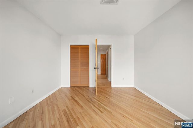 364 Palisade Avenue 5B, Cliffside Park, NJ 07010