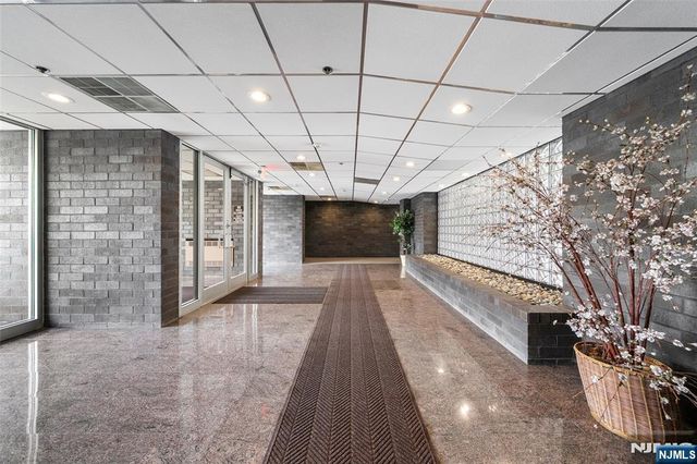 364 Palisade Avenue 5B, Cliffside Park, NJ 07010