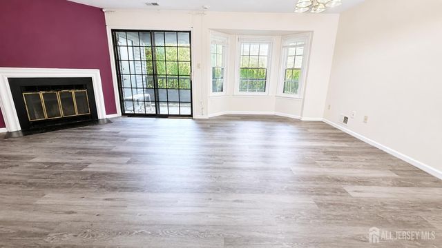 903 Woodhaven Drive, Edison, NJ 08817