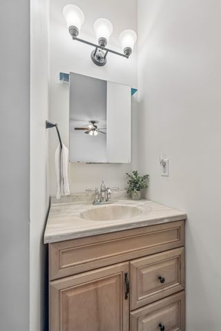 18 York Ln, Elmwood, TN 38560