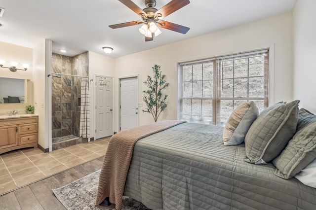 18 York Ln, Elmwood, TN 38560