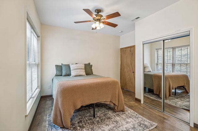 18 York Ln, Elmwood, TN 38560