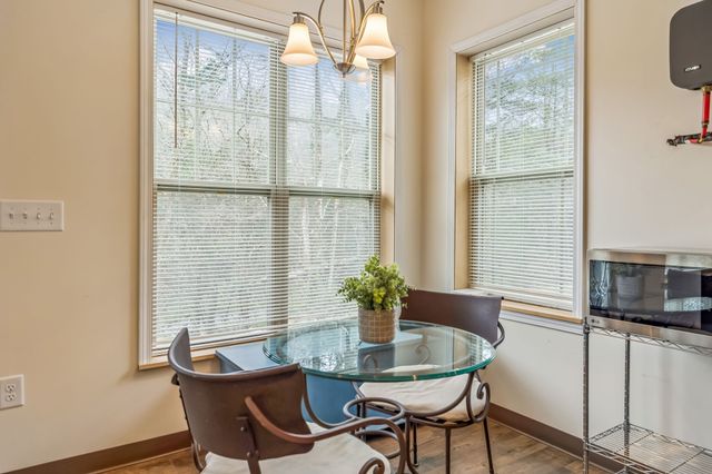 18 York Ln, Elmwood, TN 38560