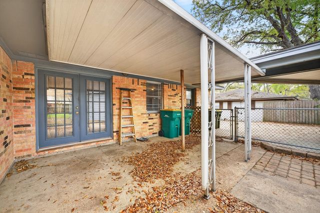 304 Fullen Street, Conroe, TX 77301