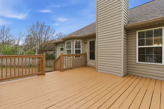 118 Redbud Dr, Hendersonville, TN 37075