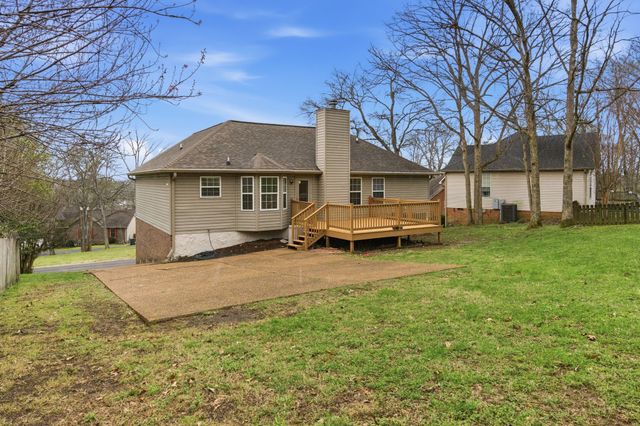 118 Redbud Dr, Hendersonville, TN 37075