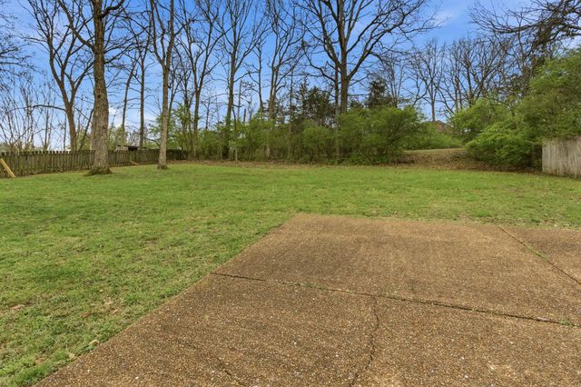 118 Redbud Dr, Hendersonville, TN 37075