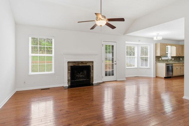 118 Redbud Dr, Hendersonville, TN 37075