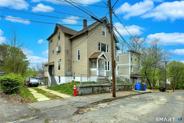 22 Ashley Street, Waterbury, CT 06704