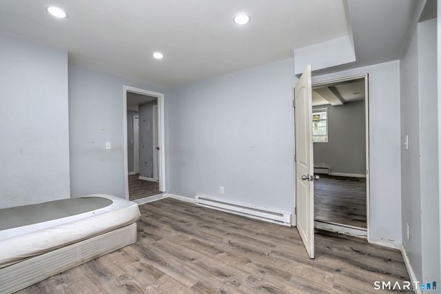 22 Ashley Street, Waterbury, CT 06704