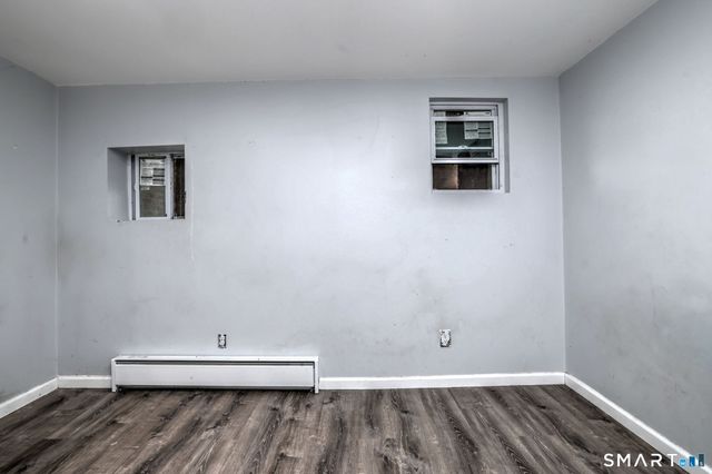 22 Ashley Street, Waterbury, CT 06704